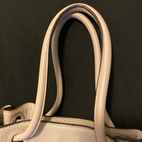 Michael Kors Dalia Large Shoulder Tote in Cement - Picture 9 of 15